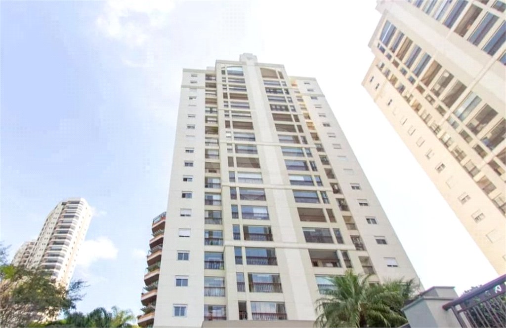 Apartamento à venda com 3 suítes em Paraíso do Morumbi, São Paulo, SP