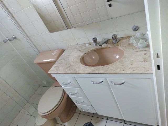 Apartamento à venda com 3 quartos, sendo 1 suíte,  em Saúde, São Paulo, SP