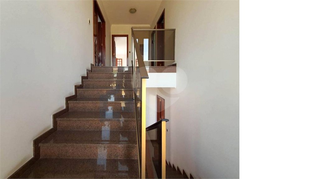Casa à venda com 1 quarto, sendo 4 suítes, no condomínio Jardim Altos de Suzano, Suzano - SP