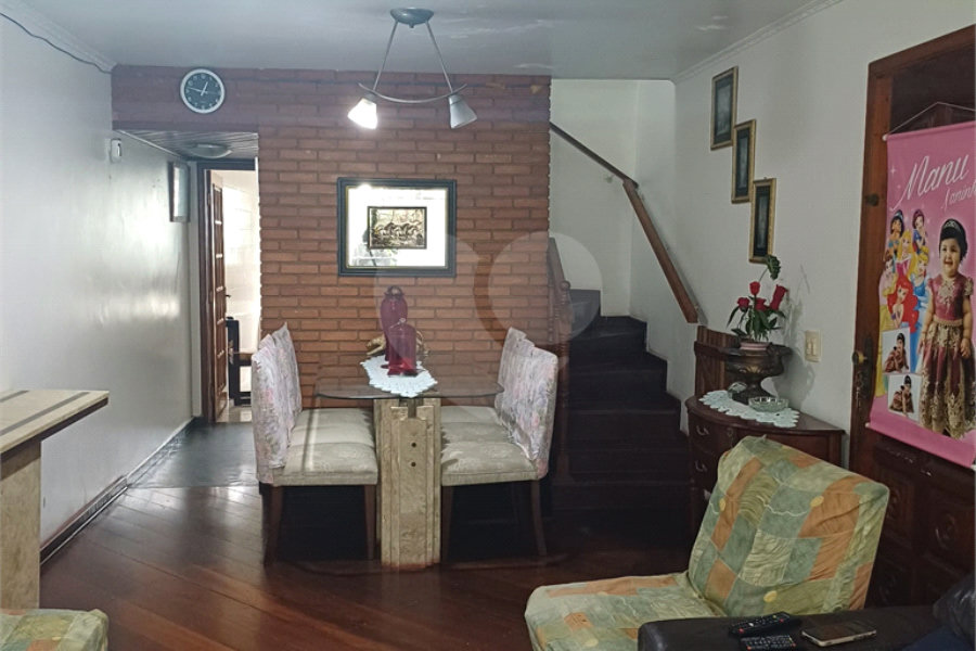 Sobrado à venda com 4 quartos, sendo 1 suíte, em Tremembé, São Paulo, SP
