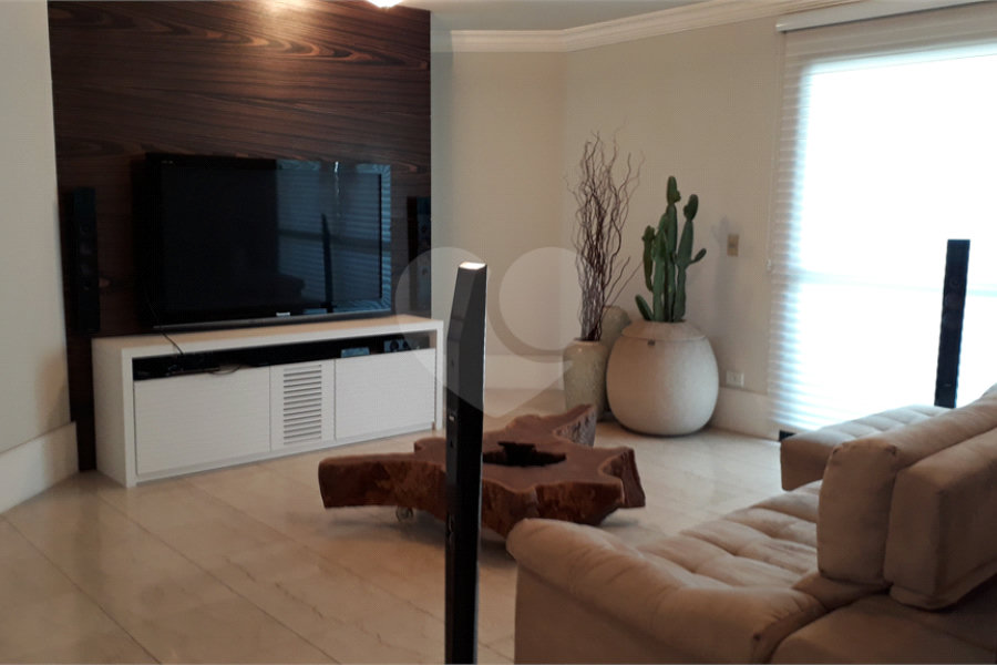 Apartamento à venda com 3 quartos, sendo 1 suíte, em Santana, São Paulo, SP
