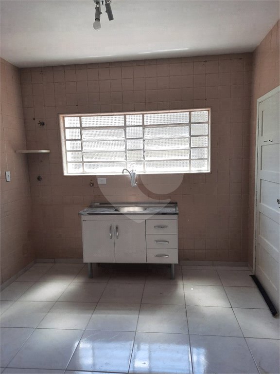 Sobrado à venda com 3 quartos em Vila Universitária, São Paulo, SP
