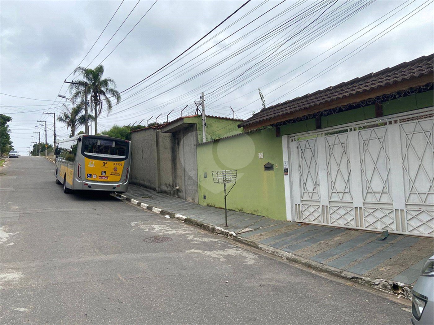 Casa à venda com 3 quartos, sendo 1 suíte,  em Jardim Fonte Áurea, Poá, SP