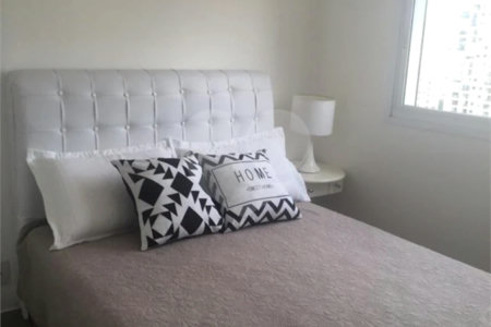 Apartamento à venda com 3 quartos, sendo 1 suíte, em Vila Olímpia, São Paulo, SP