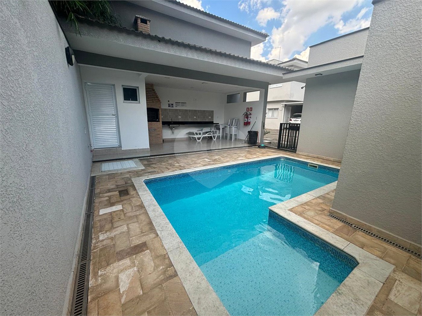 Casa à venda com 2 quartos no condomínio Village Caprese, Sorocaba - SP