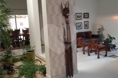Casa à venda com 5 suítes no condomínio Ipe Velho, Vinhedo - SP