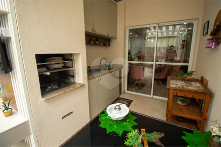 Casa à venda com 3 quartos, sendo 1 suíte, no condomínio Village Christian, São Roque - SP