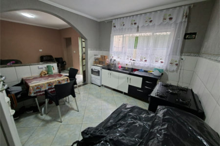 Casa à venda com 4 quartos, sendo 1 suíte,  em Vila Santa Maria, Guarulhos, SP