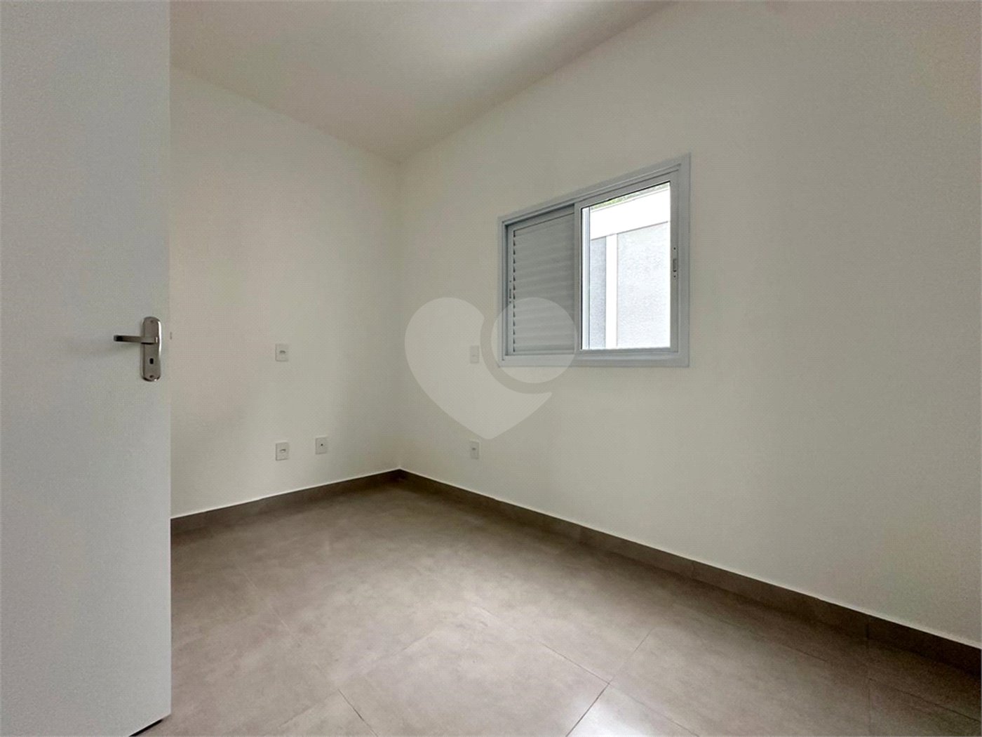 Casa à venda com 2 quartos no condomínio Residencial Vila Nova, Sorocaba - SP