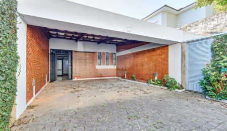 Casa à venda com 3 quartos, sendo 1 suíte, em Brooklin, São Paulo, SP
