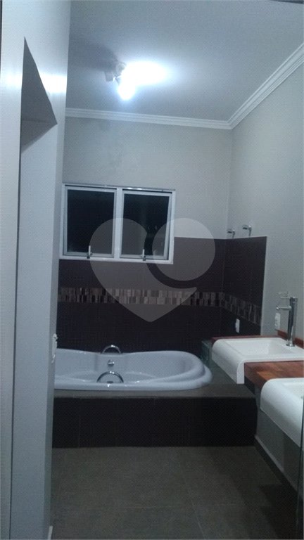Casa à venda com 3 suítes no condomínio Alpes de Mairiporã, Mairiporã - SP