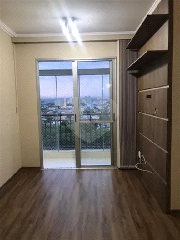 Apartamento à venda com 3 quartos, sendo 1 suíte,  em Jardim Augusta, São José dos Campos, SP