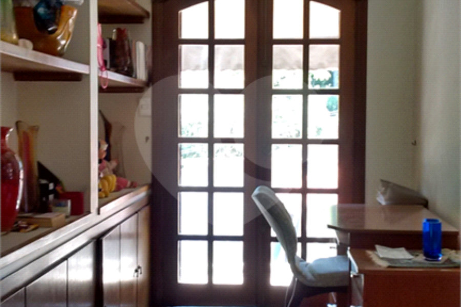 Casa à venda com 5 quartos, sendo 2 suítes, em Horto Florestal, São Paulo, SP