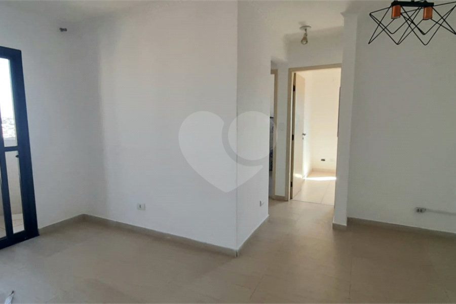 Apartamento à venda com 2 quartos em Vila Romero, São Paulo, SP