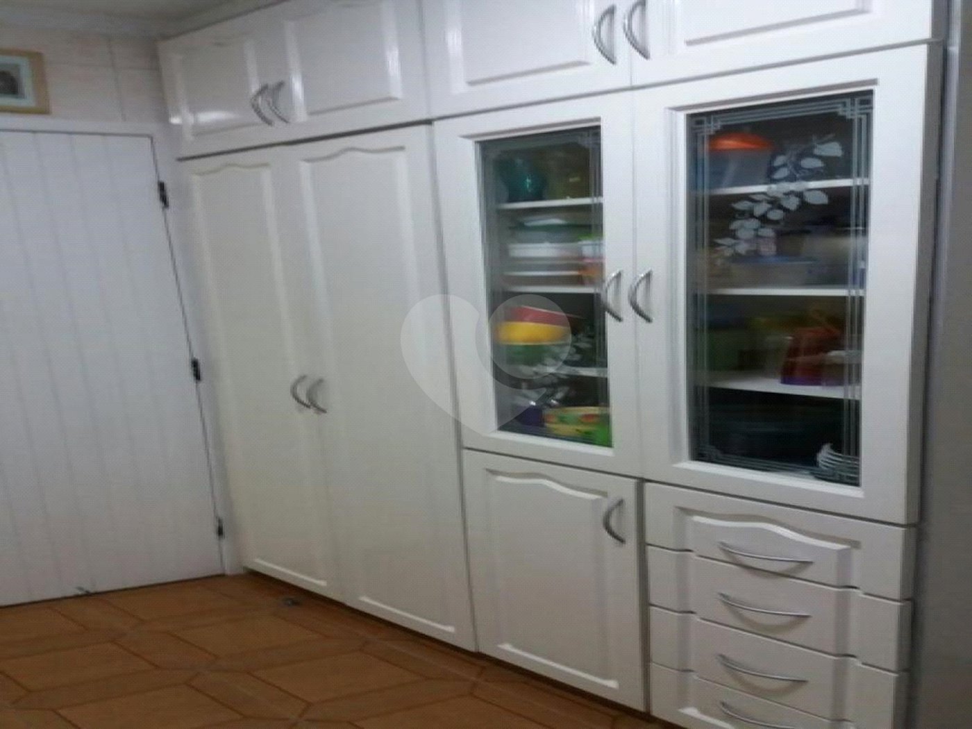 Casa à venda com 3 quartos, sendo 1 suíte,  no condomínio Alameda do Eucaliptos, São Paulo - SP