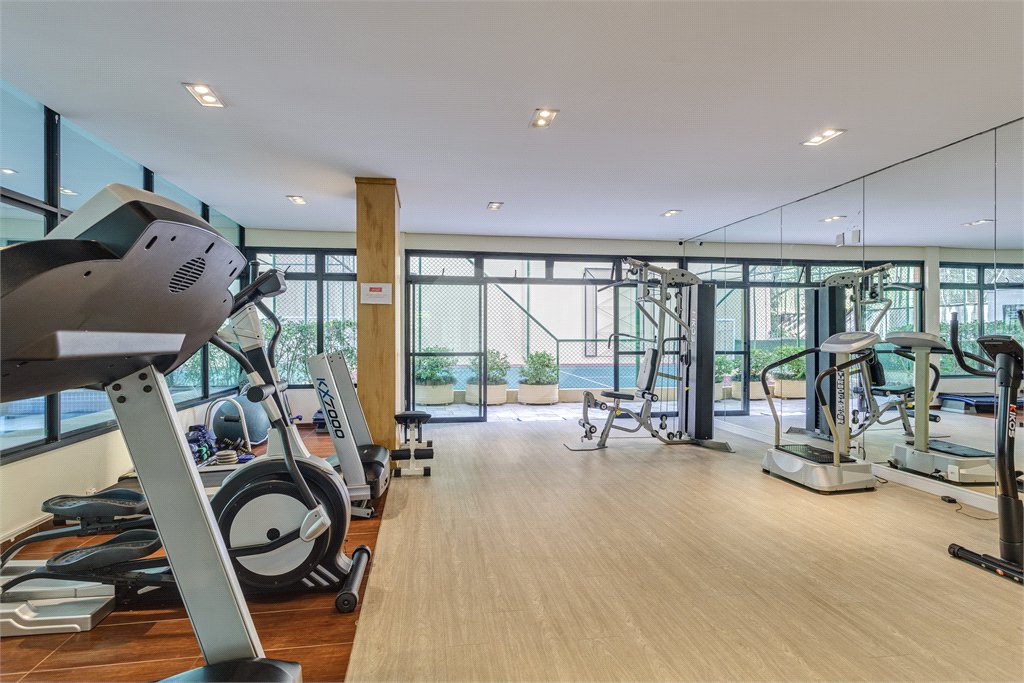 Apartamento à venda com 3 quartos, sendo 1 suíte, em Morumbi, São Paulo, SP