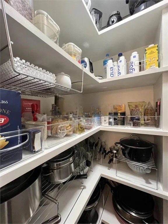 Apartamento à venda com 2 suítes em Vila Romana, São Paulo, SP