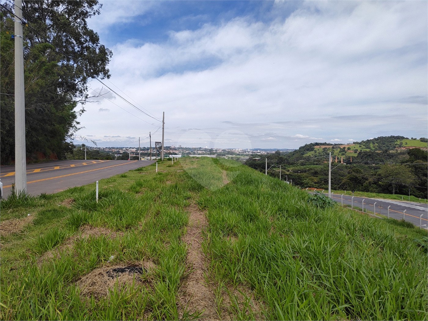 Terreno à venda no condomínio Elementum Atibaia, Atibaia - SP