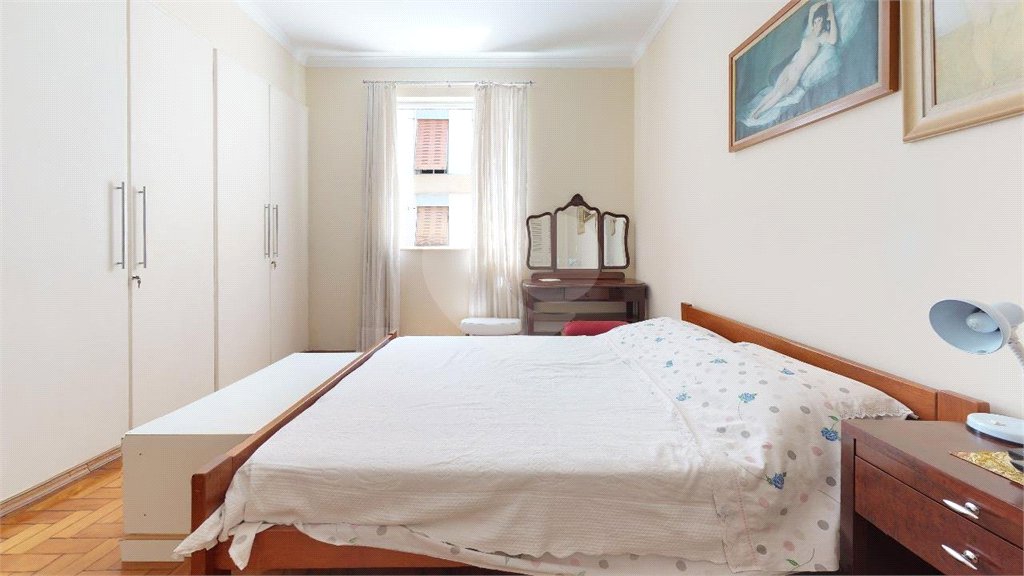 Apartamento à venda com 3 quartos, sendo 1 suíte, em Santa Cecília, São Paulo, SP