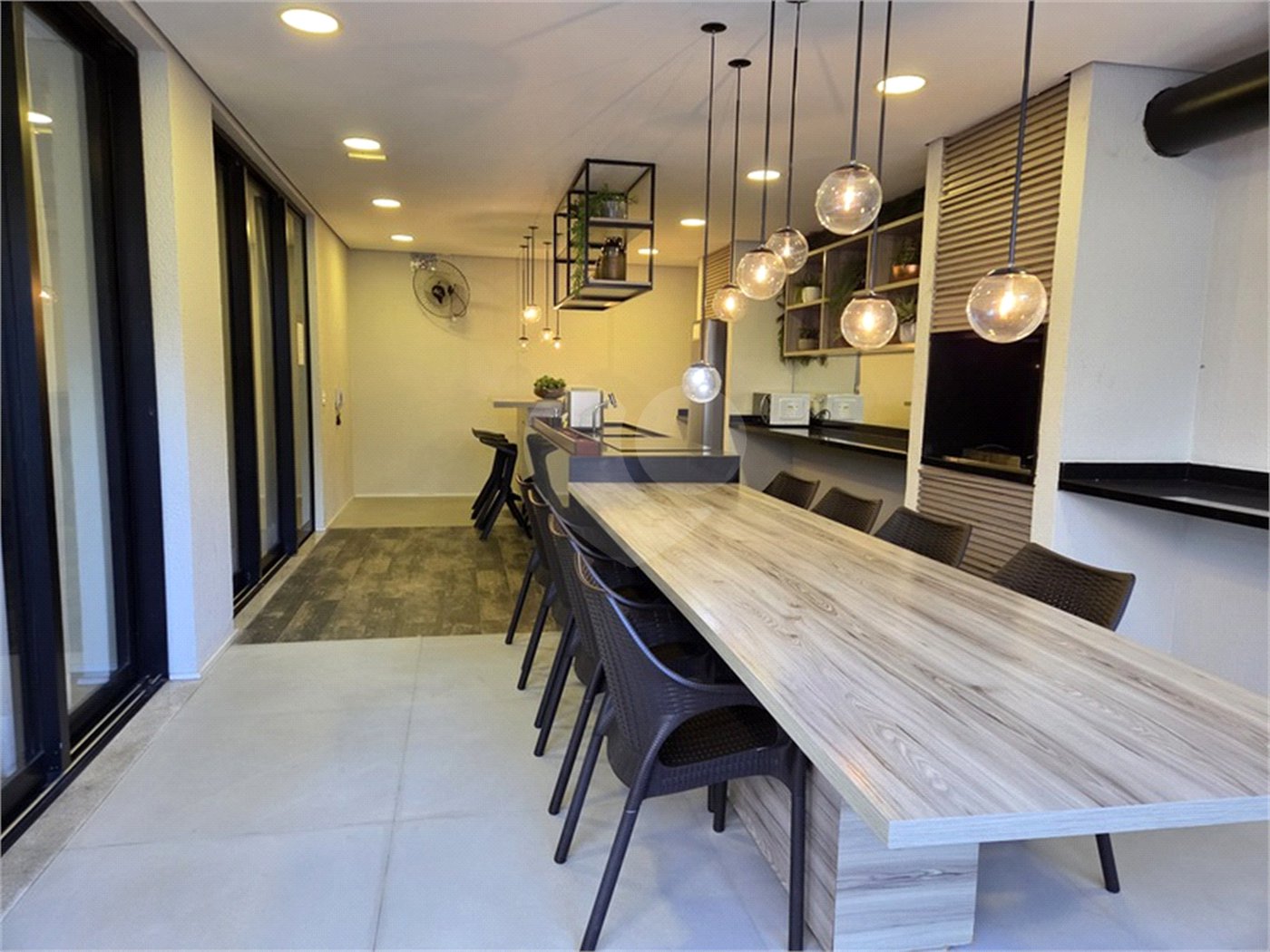 Apartamento à venda com 2 quartos, sendo 1 suíte, em Pinheiros, São Paulo, SP