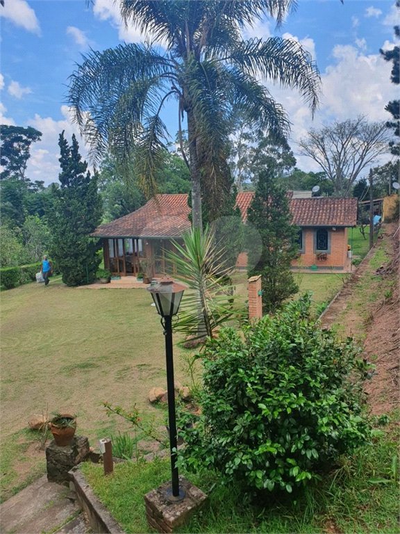 Sítio à venda com 6 quartos, sendo 5 suítes,  em Curral, Ibiúna, SP