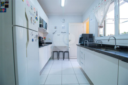 Sobrado à venda com 3 quartos, sendo 1 suíte, em Jardim Prudência, São Paulo, SP