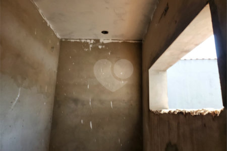 Casa à venda com 5 suítes em Residencial Olivio Benassi, Matão, SP