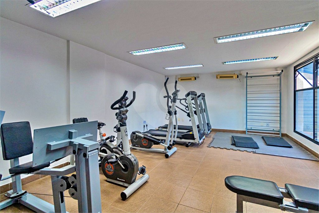 Apartamento à venda com 3 quartos, sendo 1 suíte, em Vila Olímpia, São Paulo, SP