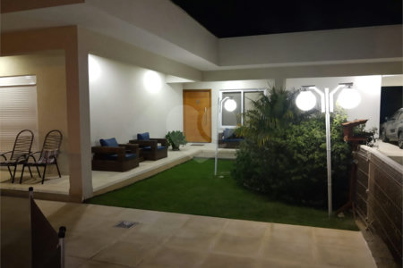Casa à venda com 3 quartos, sendo 1 suíte, no condomínio Vila Hipica Ii, Vinhedo - SP
