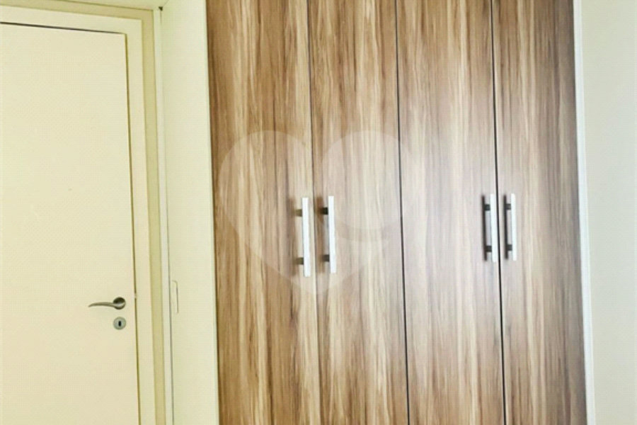 Casa à venda com 3 quartos, sendo 2 suítes, no condomínio Res Green Villagge, São Paulo - SP