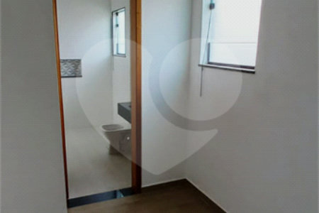 Casa à venda com 3 quartos, sendo 1 suíte, no condomínio Mosaico Essence, Mogi das Cruzes - SP