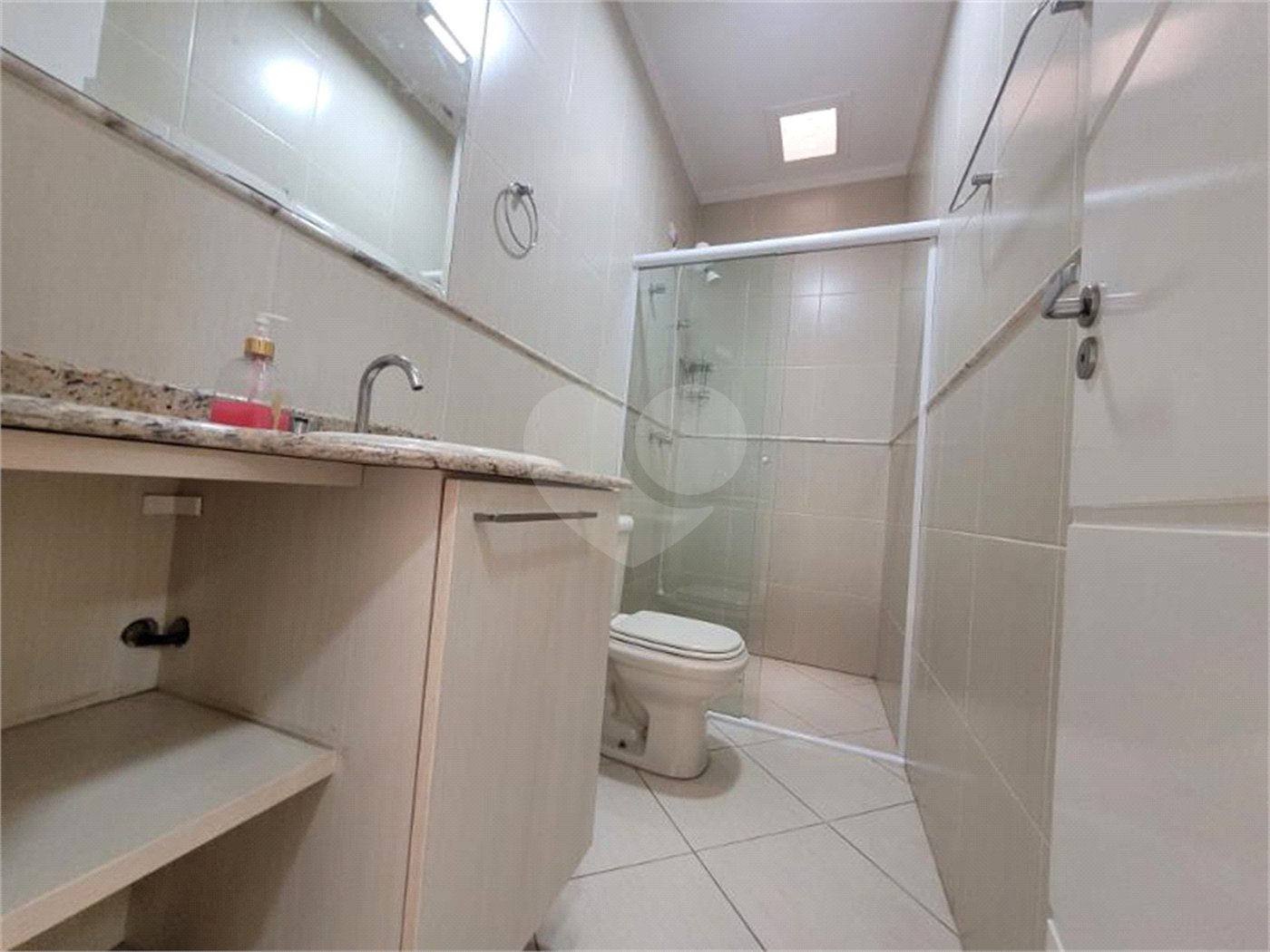 Casa à venda com 3 quartos, sendo 1 suíte,  no condomínio Maximus I, São Paulo - SP