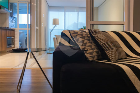 Apartamento à venda com 2 quartos, sendo 1 suíte,  em Vila Gertrudes, São Paulo, SP