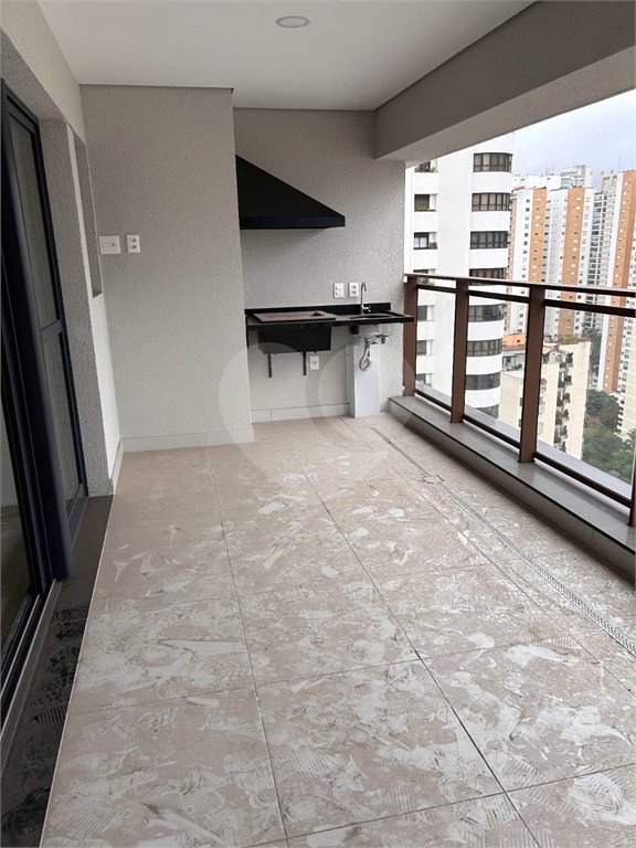 Apartamento à venda com 2 suítes em Campo Belo, São Paulo, SP
