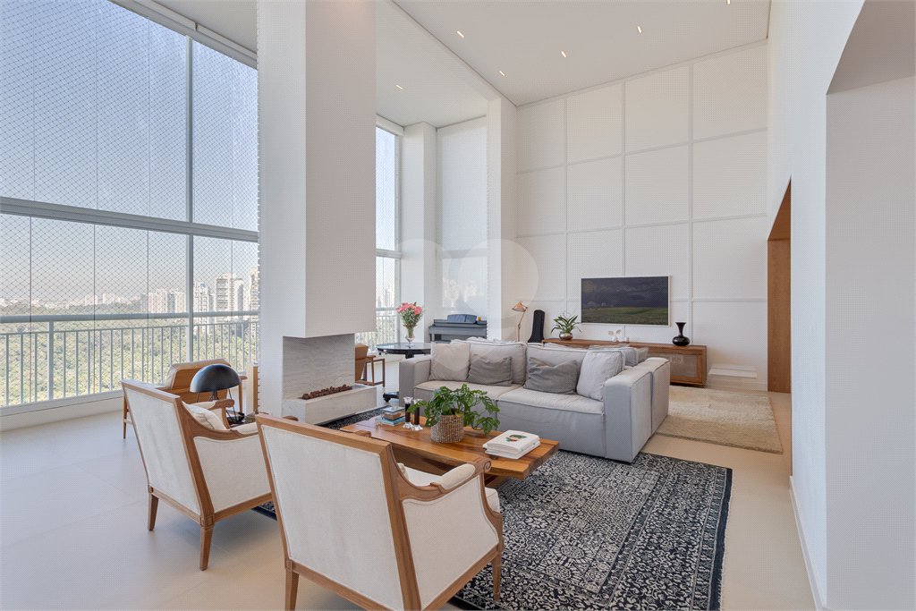 Apartamento à venda com 4 suítes em Panamby, São Paulo, SP