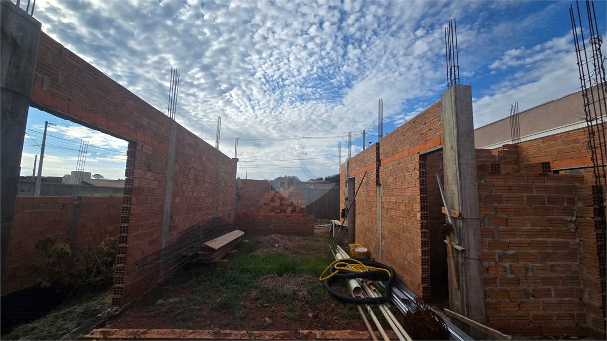 Sobrado à venda com 2 quartos em Cidade Jardim, Araraquara, SP