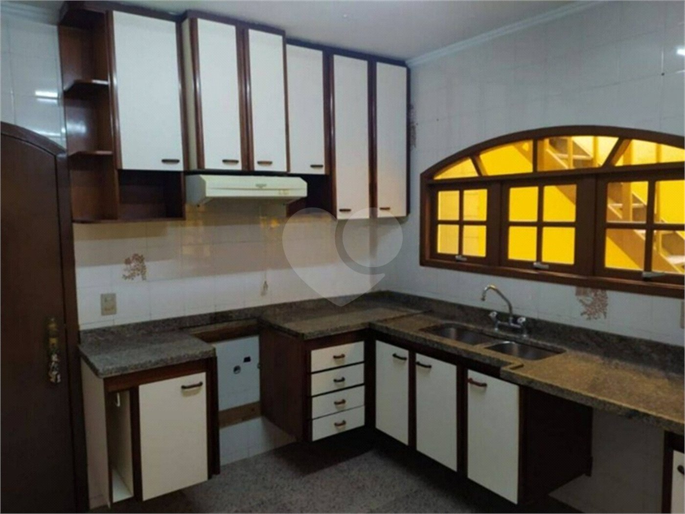 Sobrado à venda com 3 quartos, sendo 1 suíte, em Jardim Bom Clima, Guarulhos, SP
