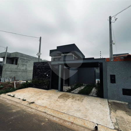 Casa à venda com 3 quartos, sendo 1 suíte, em Parque Itapê, Itapetininga, SP
