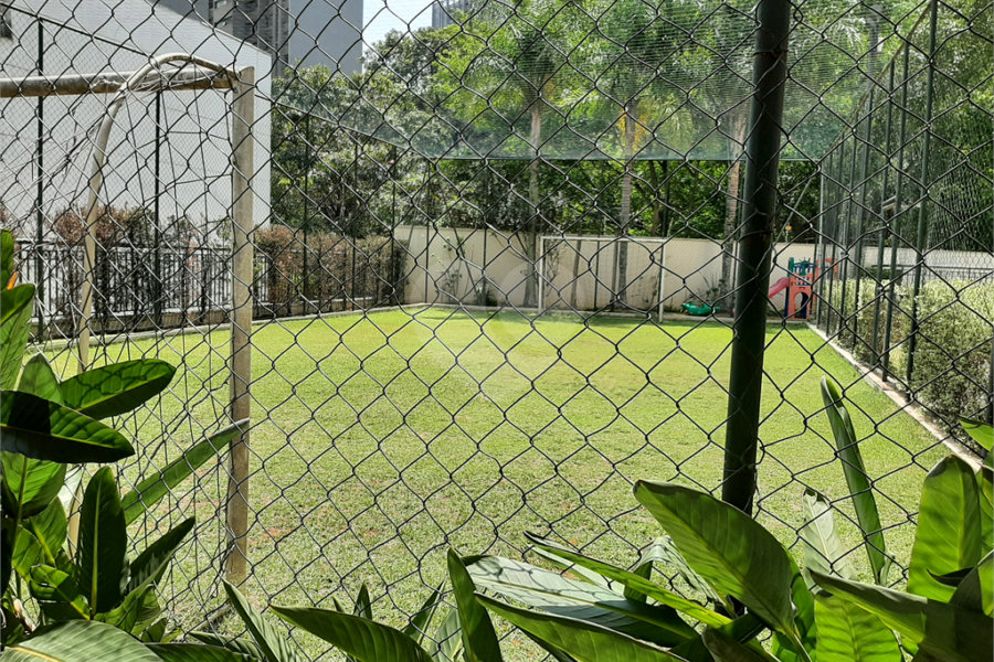 Apartamento à venda ou para alugar com 3 quartos, sendo 1 suíte, em Morumbi, São Paulo, SP