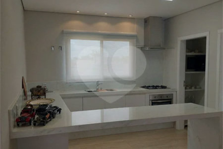 Casa à venda com 3 quartos, sendo 2 suítes, no condomínio Ibiaram 1, Itupeva - SP