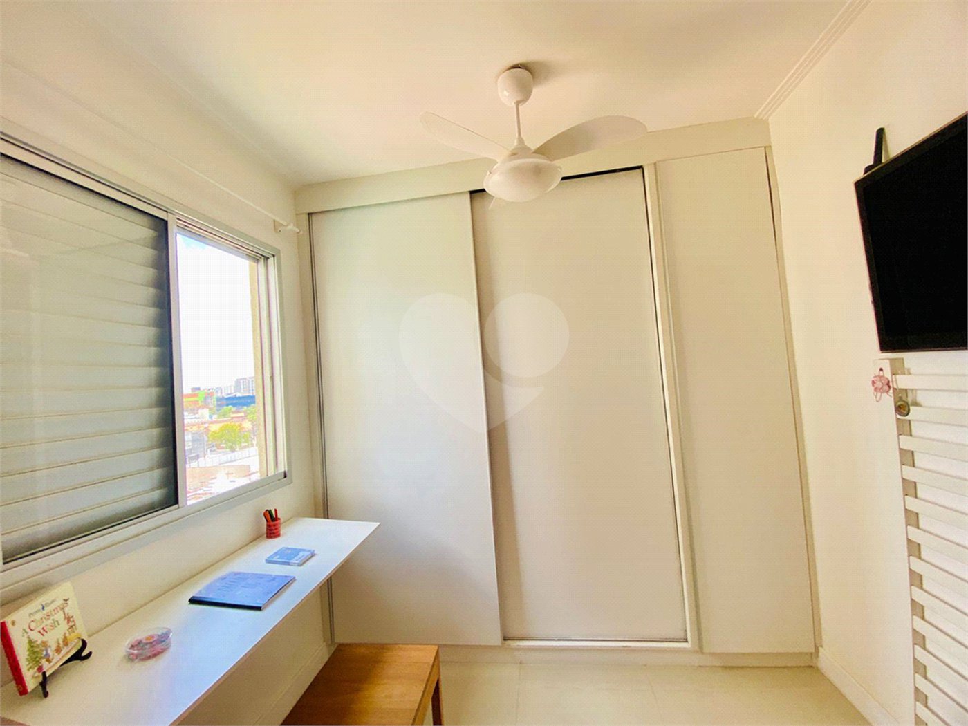 Apartamento à venda com 2 quartos, sendo 1 suíte,  em Água Branca, São Paulo, SP