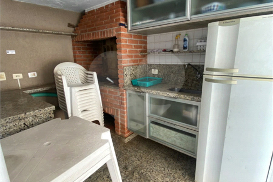 Casa à venda com 3 quartos, sendo 1 suíte, no condomínio Village Santa Cecilia, São Paulo - SP