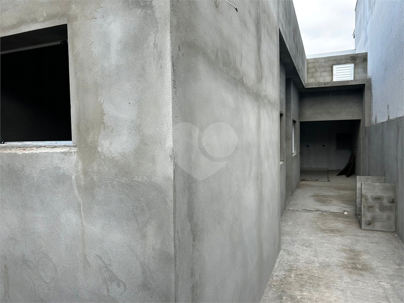 Casa à venda com 3 quartos, sendo 1 suíte,  no condomínio Lago dos Ipês, Itapetininga - SP