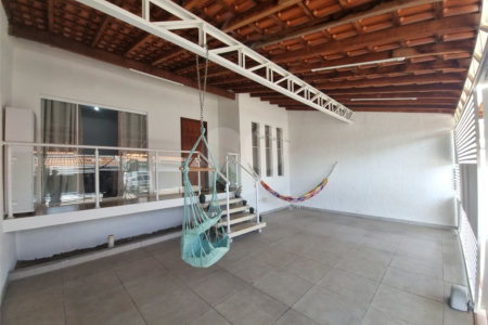 Casa Térrea à venda com 2 quartos, sendo 1 suíte,  em Jardim Wanel Ville V, Sorocaba, SP