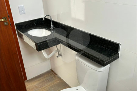 Casa à venda com 2 quartos, sendo 1 suíte, em Residencial Antares, Taubaté, SP