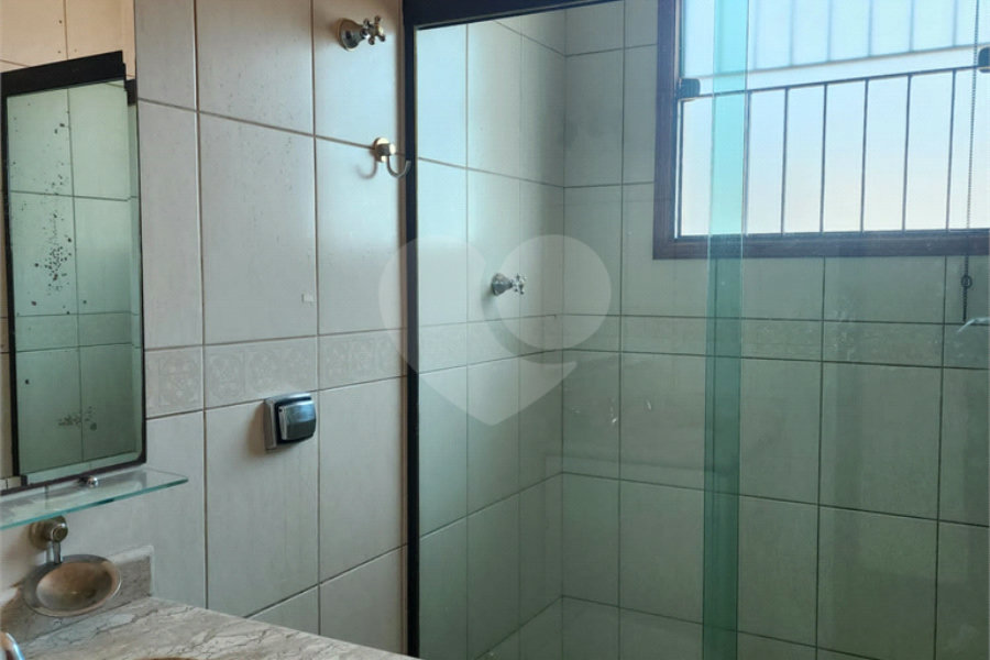 Sobrado à venda com 4 quartos, sendo 3 suítes, em Jaçanã, São Paulo, SP