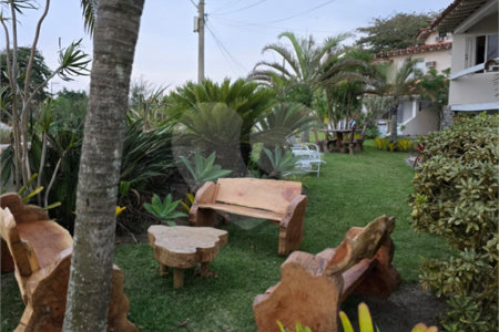 Casa à venda com 5 quartos, sendo 1 suíte,  em Praia Rasa, Armação dos Búzios, RJ