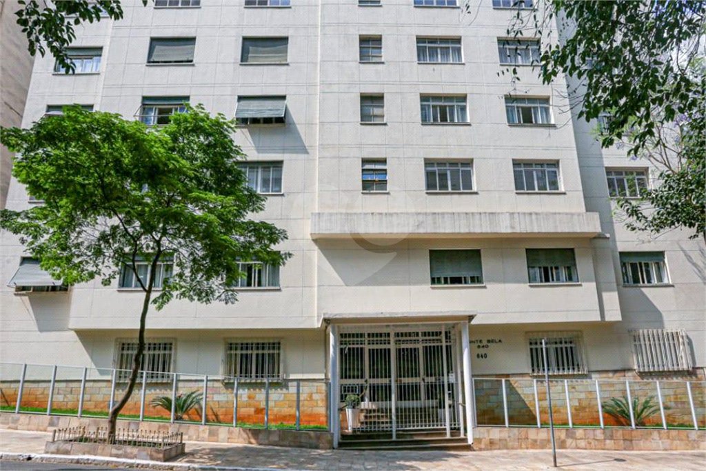 Apartamento na Bela Vista com 228m² 3 dormitorios Aceita e estuda Permuta.