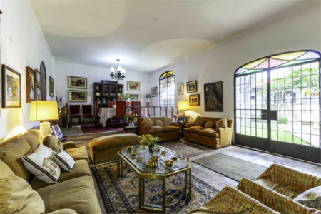 Casa à venda ou para alugar com 4 quartos, sendo 2 suítes, em Jardim Leonor, São Paulo, SP