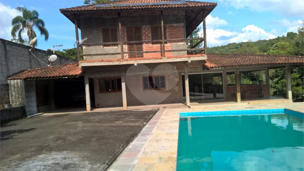 Casa à venda com 3 suítes em Jardim Sinki, Franco da Rocha, SP